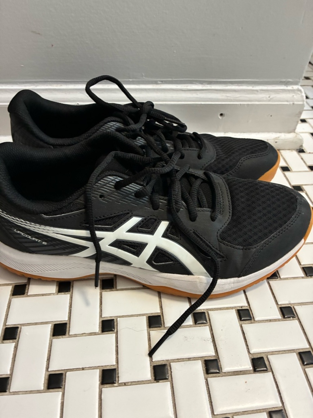 Asics Black White & Gum-Trim Athletic Running Shoes